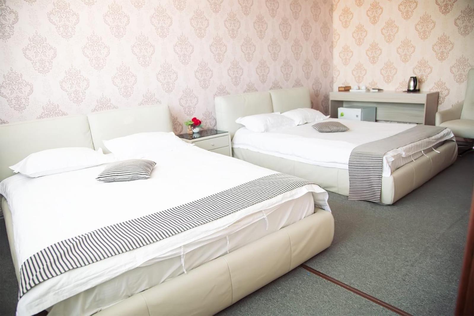 Hotel & Fitness Center Mandarin Aktau  Luaran gambar